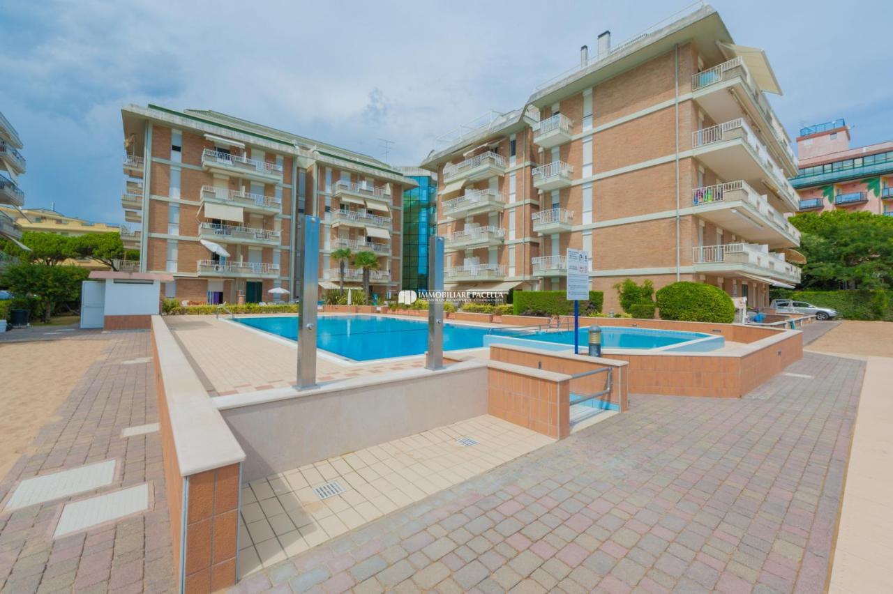 Residence Puerto Del Sol Immobiliare Pacella Lido di Jesolo Bagian luar foto